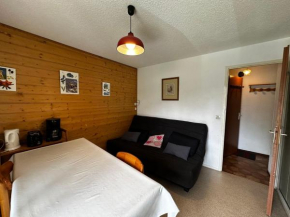 Appartement pour 4 à Val Cenis Lanslevillard, proche caravaneige et remontées mécaniques - FR-1-508-209